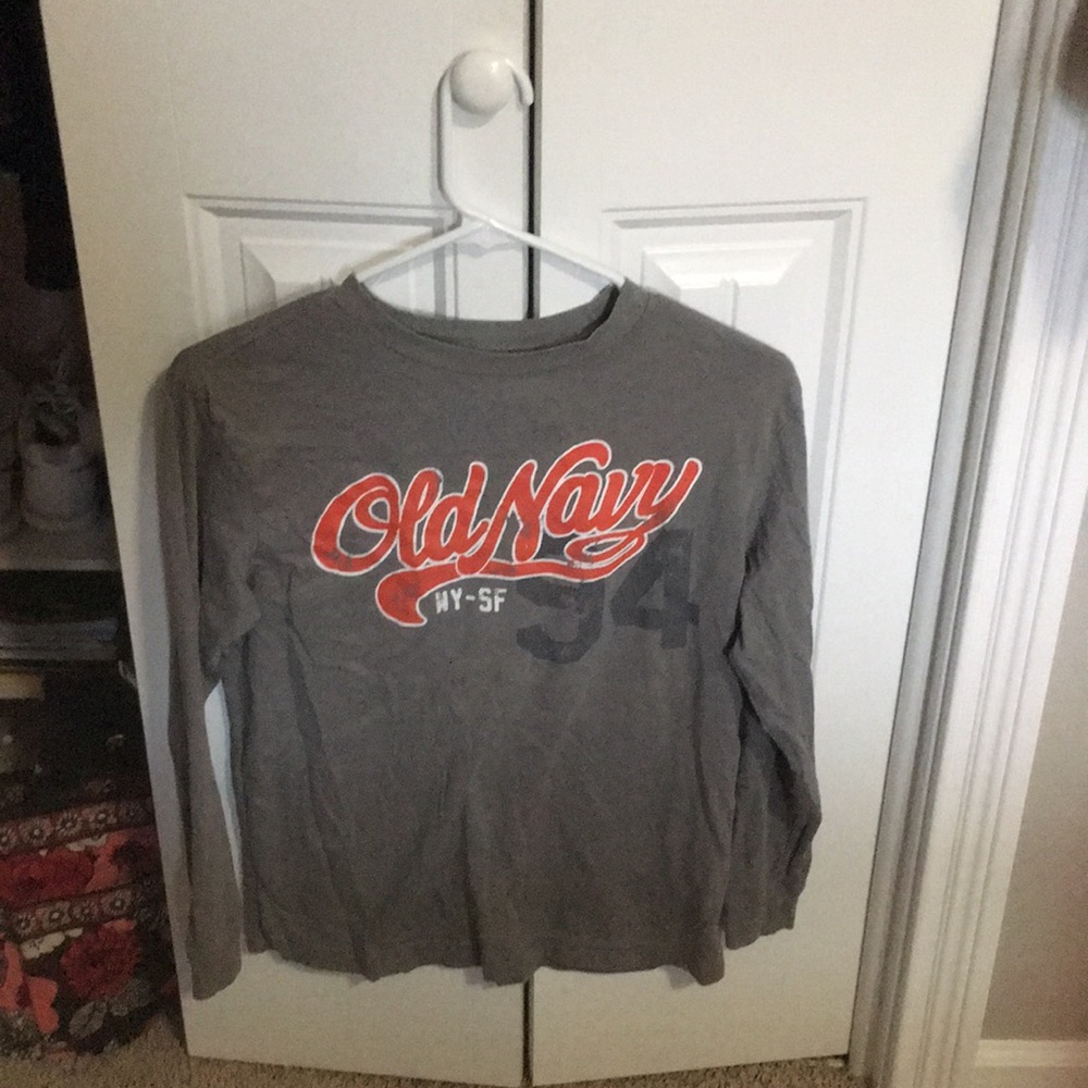 old navy long sleeve tee